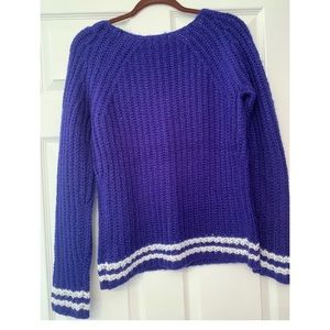 Crew neck beautiful sweater